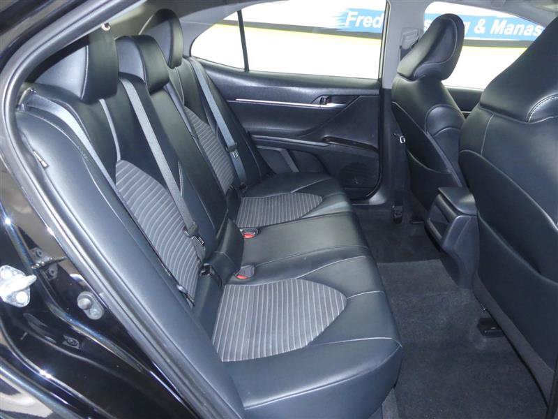 Used 2021 Toyota Camry SE AWD/4WD image 18