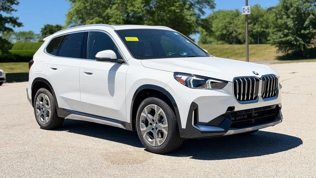 New 2026 BMW X1 xDrive28i w/ Convenience Package AWD/4WD image 8