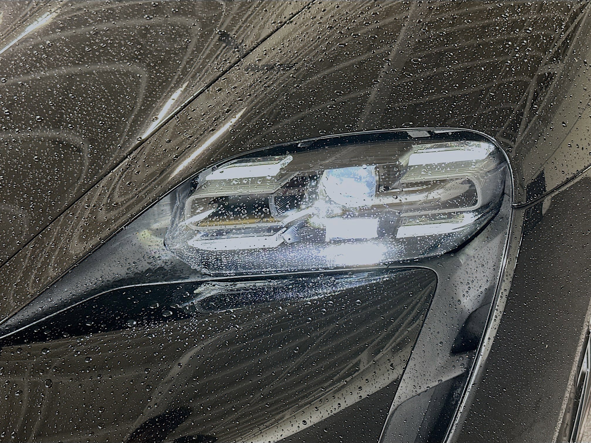 Used 2023 Porsche Taycan w/ Premium Package image 30