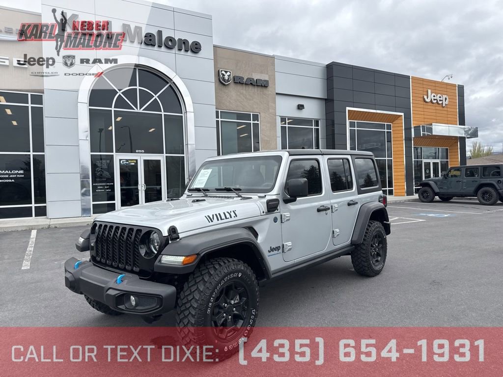 Used 2023 Jeep Wrangler Unlimited w/ Cold Weather Group AWD/4WD image 1