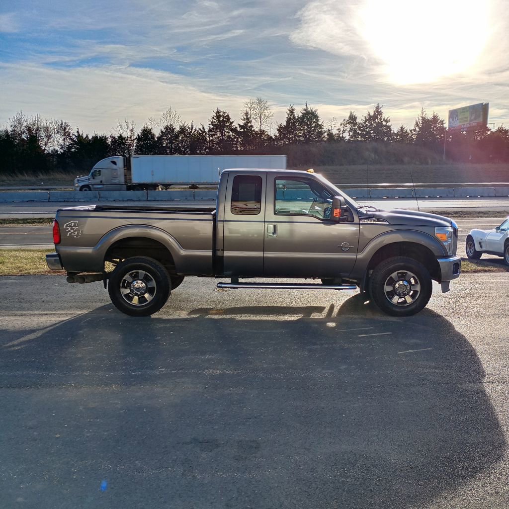 Used 2011 Ford F350 Lariat w/ Lariat Interior Pkg image 6