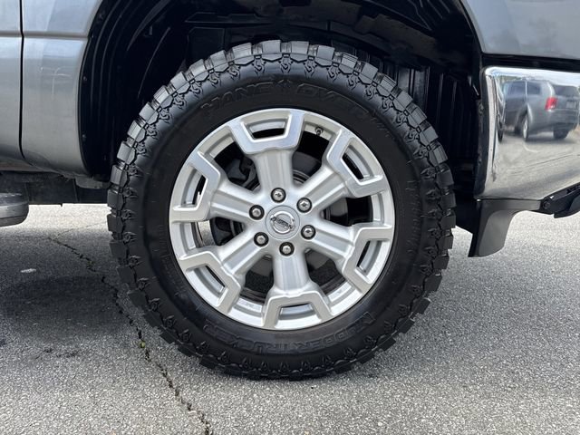 Used 2017 Nissan Titan SL image 12