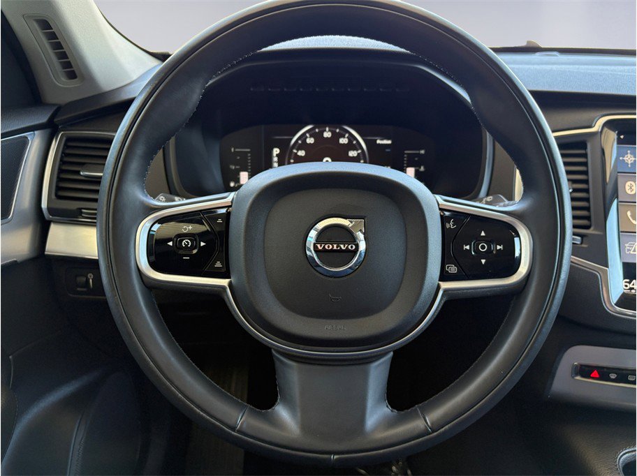 Used 2018 Volvo XC90 T5 Momentum w/ Convenience Package AWD/4WD image 12