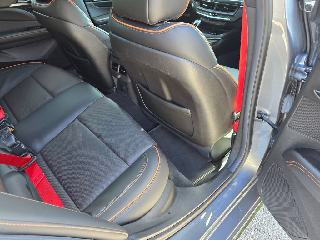 Used 2022 Cadillac CT4 V w/ Technology Package RWD image 33