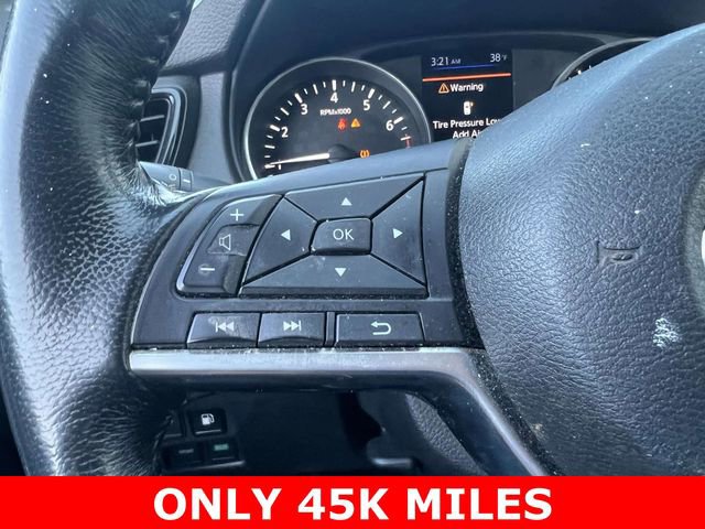 Used 2018 Nissan Rogue SV image 24