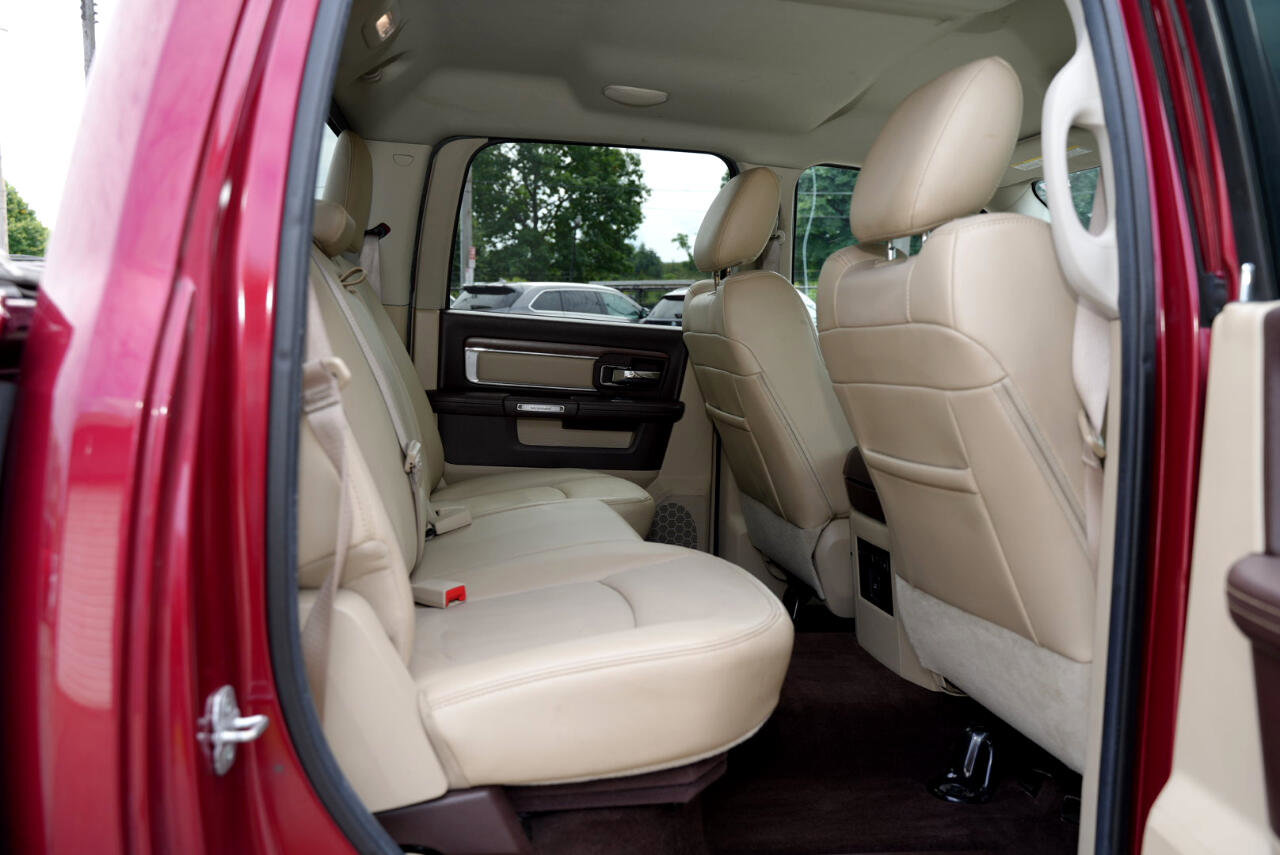 Used 2014 RAM 1500 Laramie w/ Convenience Group image 17