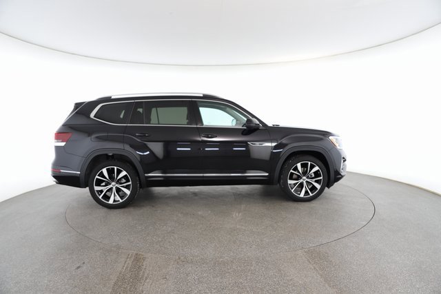 Used 2024 Volkswagen Atlas SEL Premium R-Line image 22