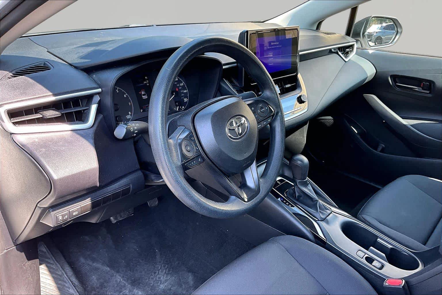 Certified 2024 Toyota Corolla LE FWD image 18