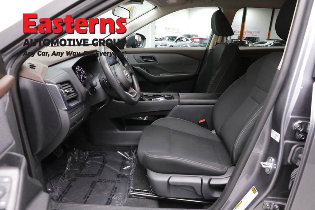 Used 2023 Nissan Rogue S AWD/4WD image 13