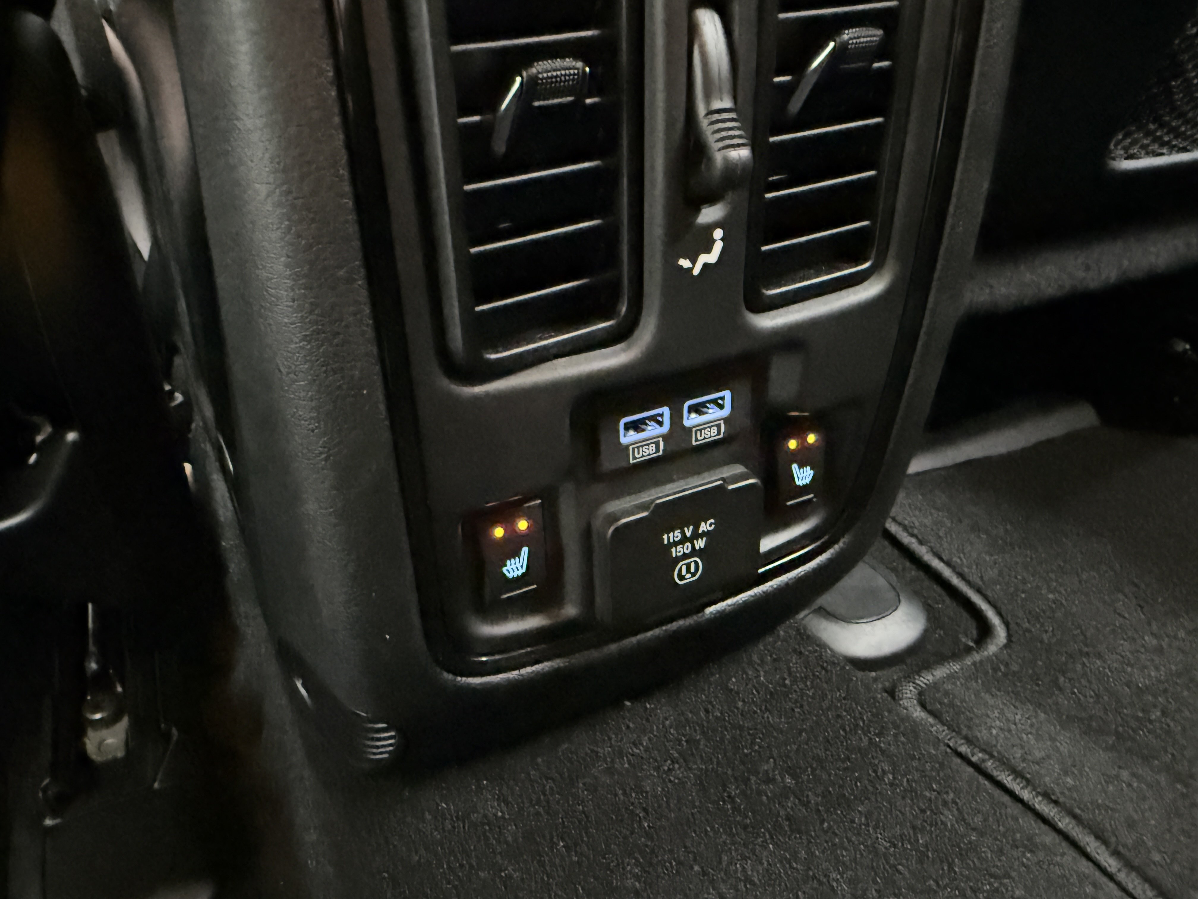 Used 2024 Dodge Durango R/T w/ Blacktop Package AWD/4WD image 27