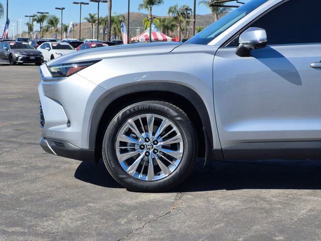 Used 2024 Toyota Grand Highlander Platinum image 27