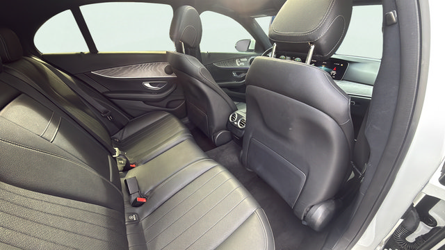 Used 2022 Mercedes-Benz E 350 Sedan image 25