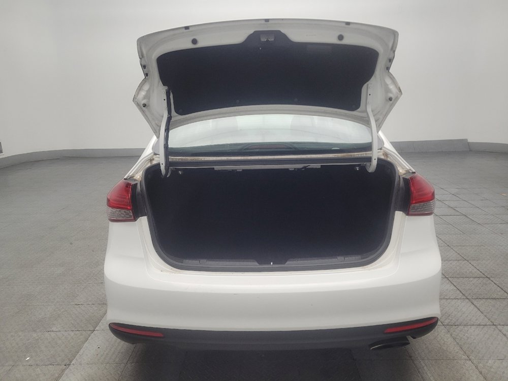 Used 2017 Kia Forte S FWD image 29