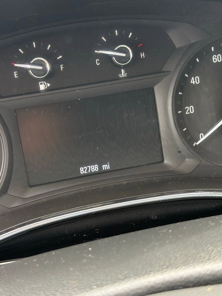 Used 2019 Buick Encore Essence FWD image 12