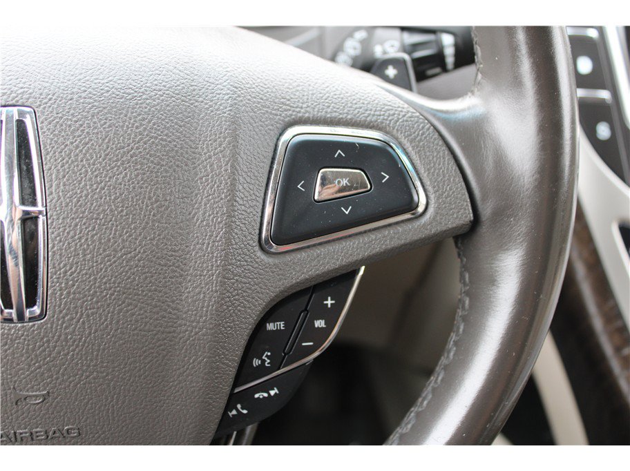 Used 2016 Lincoln MKX Reserve w/ Technology Package AWD/4WD image 19