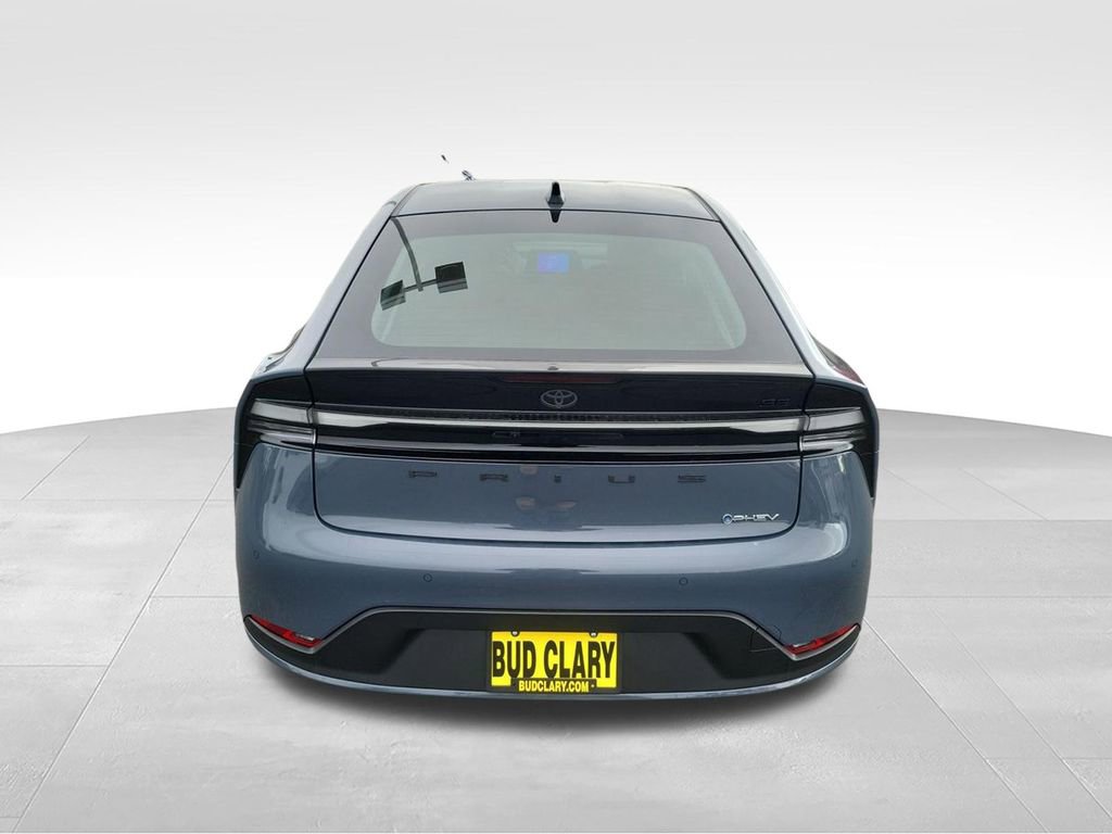 New 2026 Toyota Prius Plug-In Hybrid FWD image 5
