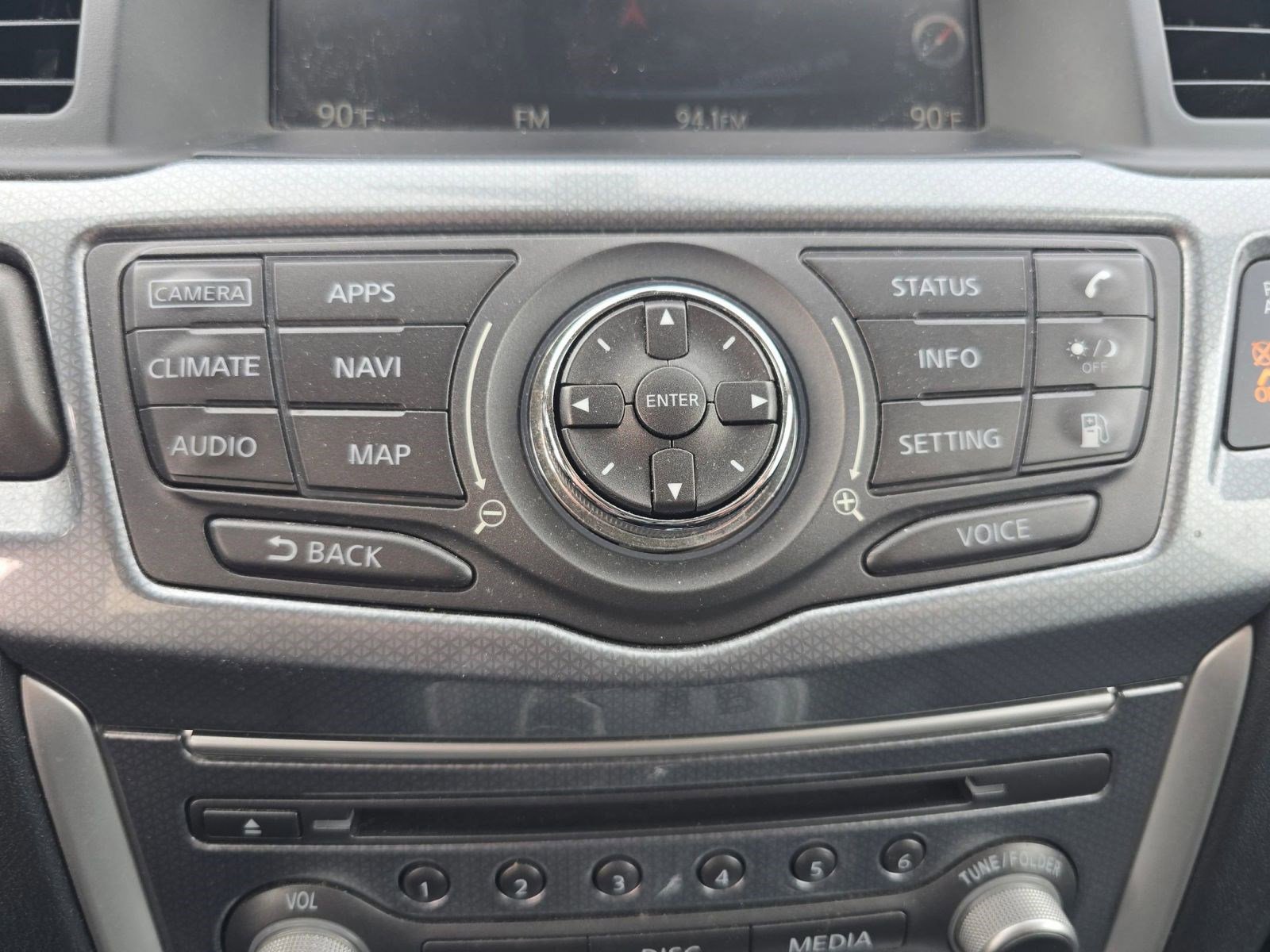 Used 2019 Nissan Pathfinder SL image 16