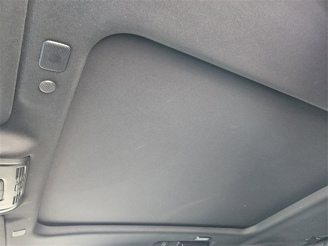 Used 2022 GMC Yukon Denali w/ Denali Ultimate Package image 31