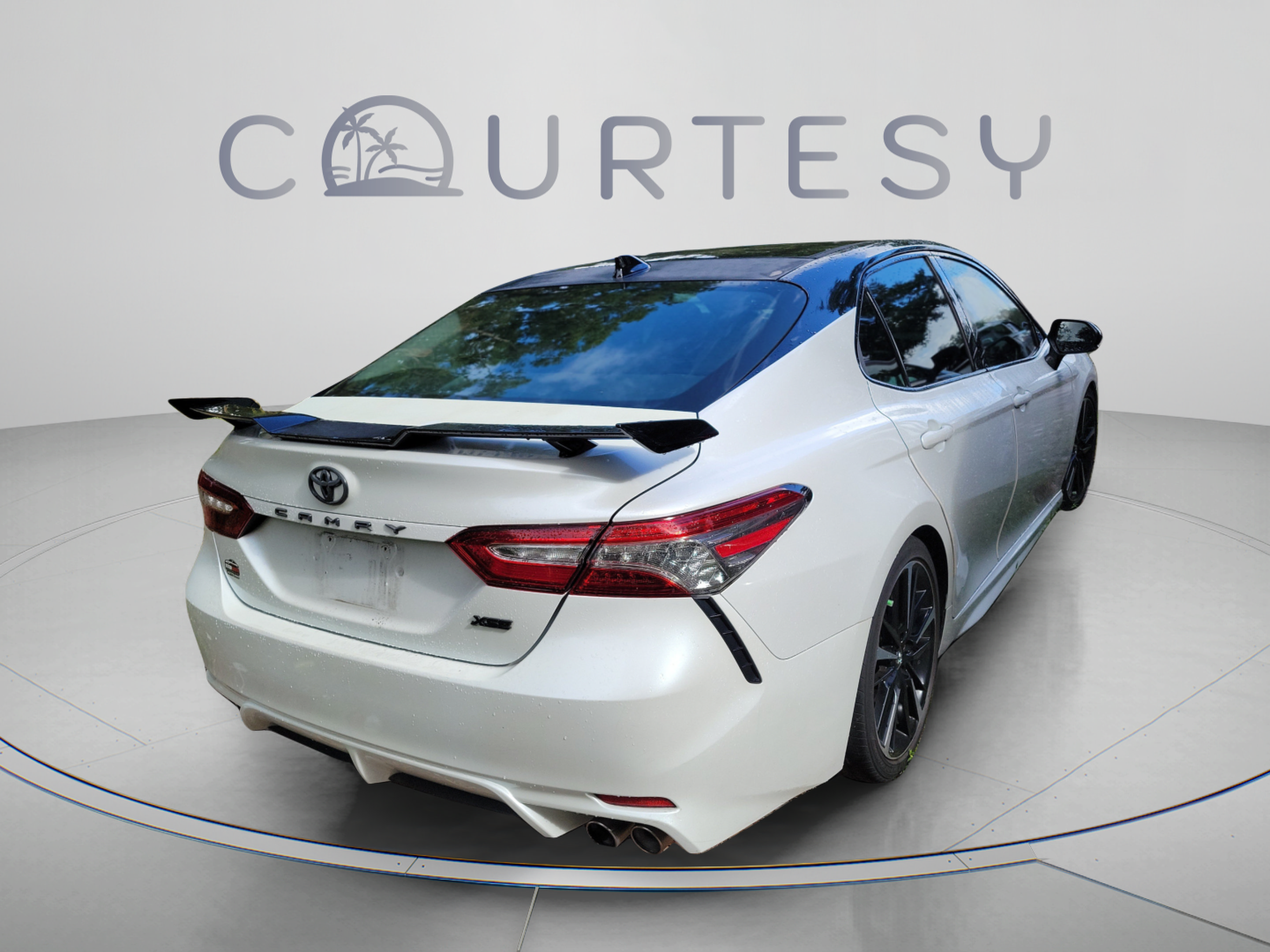 Used 2019 Toyota Camry XSE FWD image 18