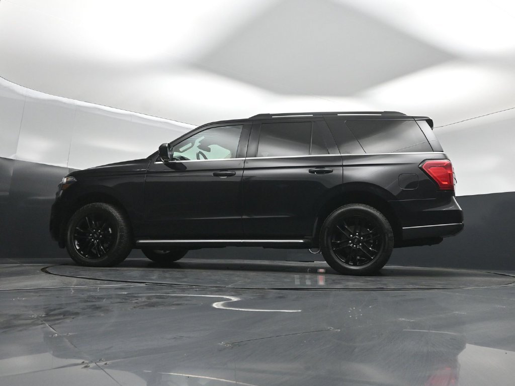 Used 2022 Ford Expedition XLT RWD image 7