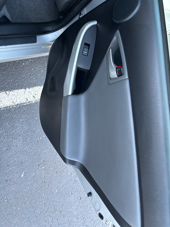 Used 2015 Toyota Prius Four image 25