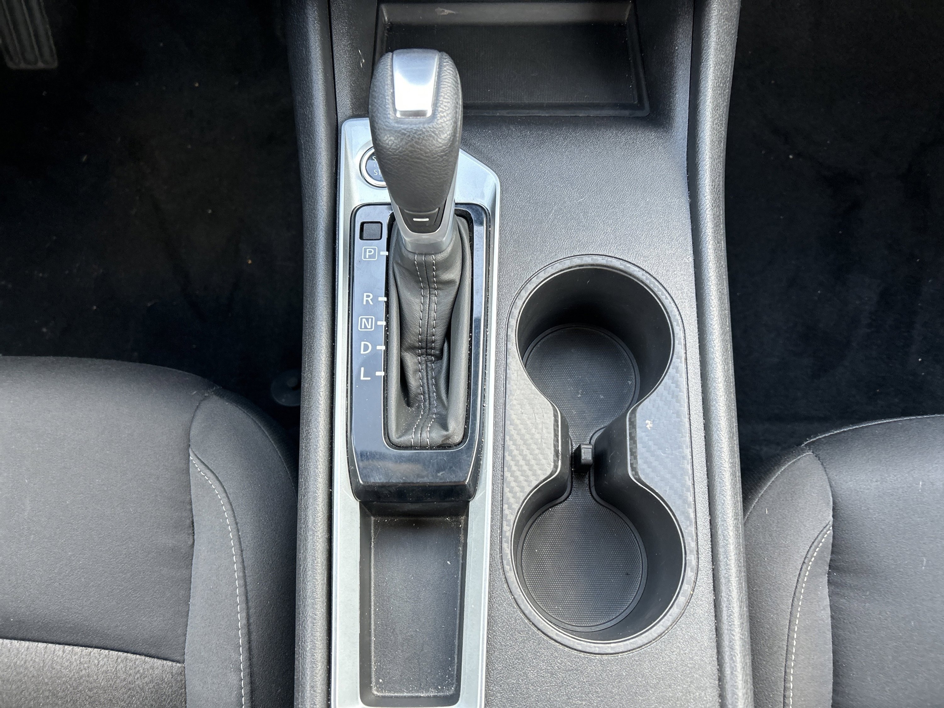 Used 2025 Nissan Altima 2.5 SV FWD image 21