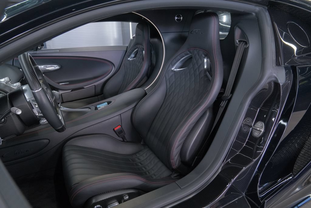 Used 2018 Bugatti Chiron AWD/4WD image 11