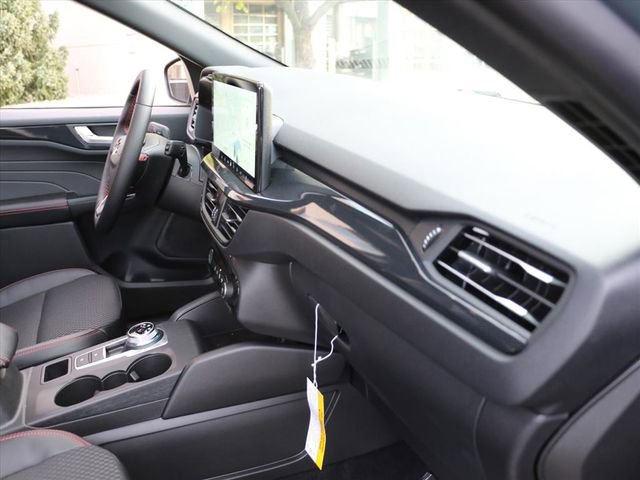 Used 2025 Ford Escape ST-Line w/ Tech Pack #1 image 11