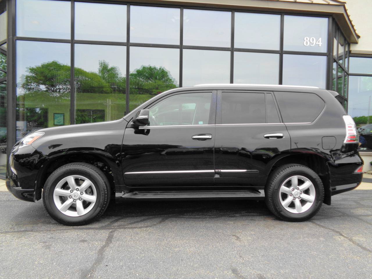 Used 2018 Lexus GX 460 w/ Navigation Package AWD/4WD image 8