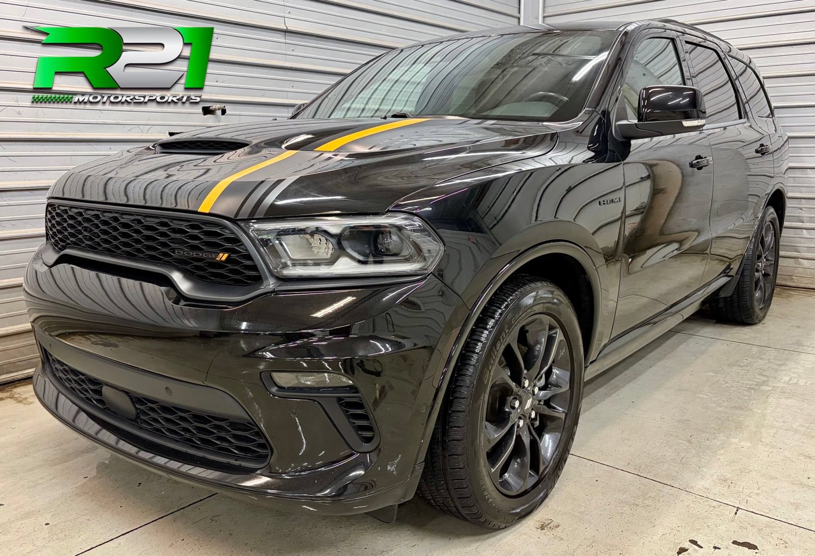 Used 2022 Dodge Durango R/T w/ Hemi Orange Plus Package AWD/4WD image 1