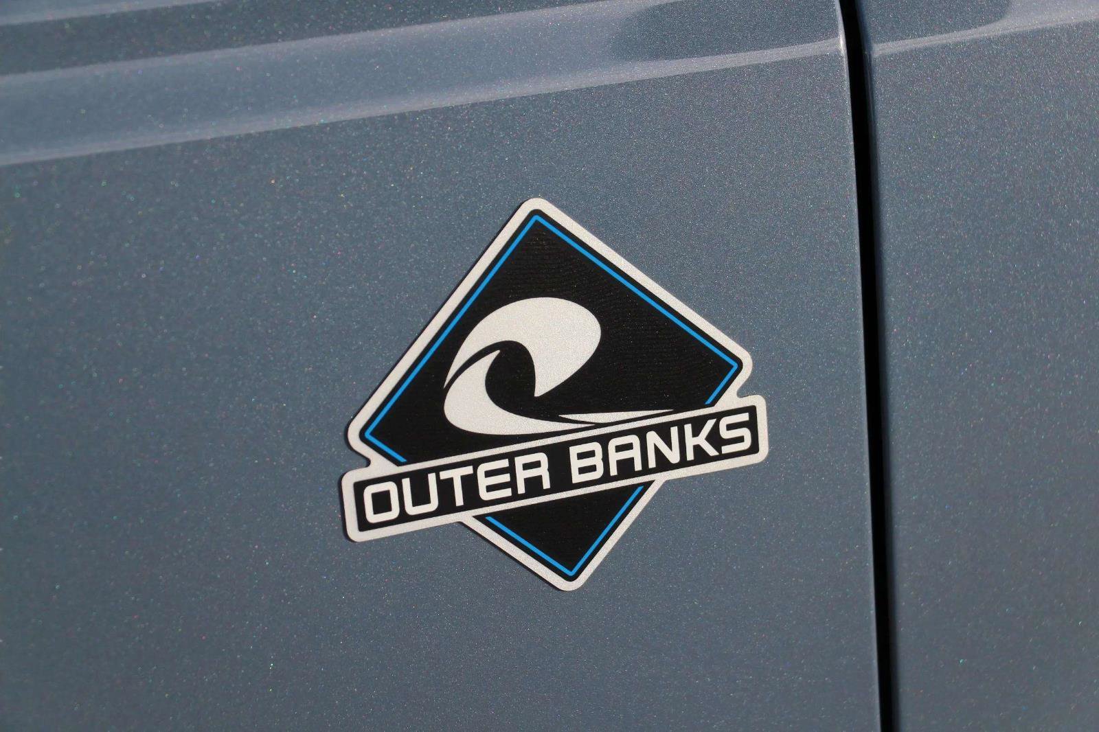 New 2025 Ford Bronco Outer Banks image 11