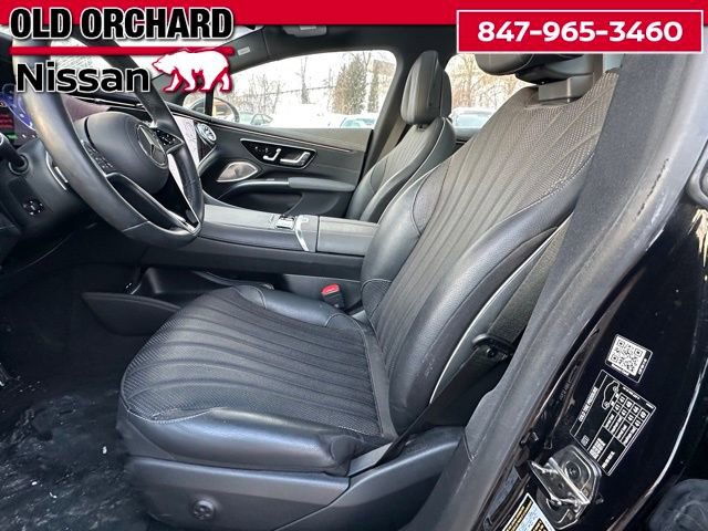 Used 2022 Mercedes-Benz EQS 580 4MATIC Sedan image 11