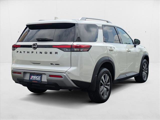 Used 2023 Nissan Pathfinder SL w/ Lighting Package (N92) image 5