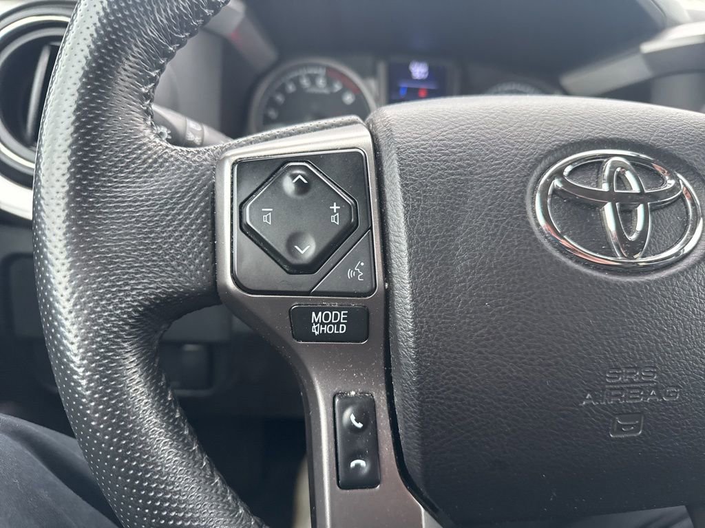 Used 2021 Toyota Tacoma SR5 w/ Technology Package image 15