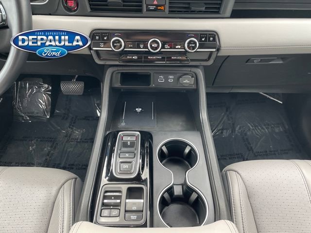 Used 2023 Honda Pilot Elite image 14