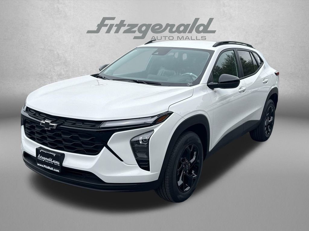 New 2026 Chevrolet Trax LT w/ Driver Confidence Package FWD image 2