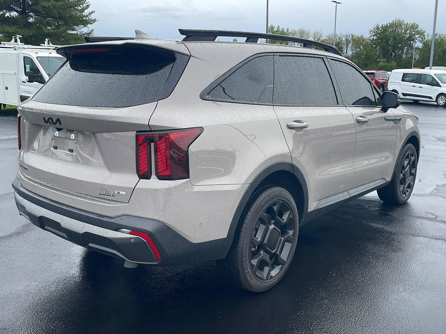 Used 2025 Kia Sorento SX AWD/4WD image 5