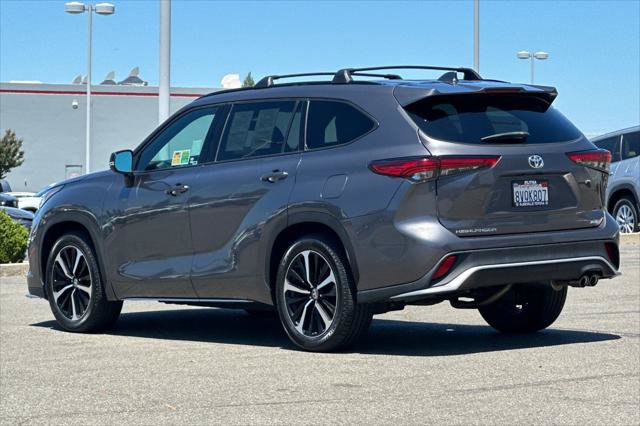 Certified 2021 Toyota Highlander XSE FWD image 7
