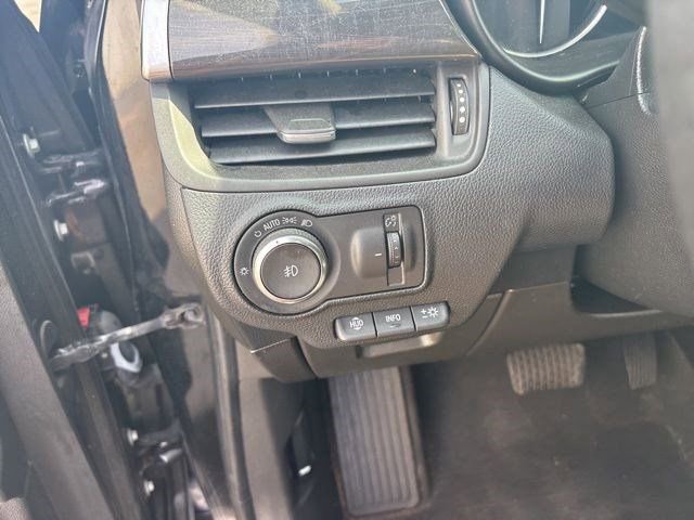 Used 2019 Buick Envision Premium w/ LPO, Active Package AWD/4WD image 20