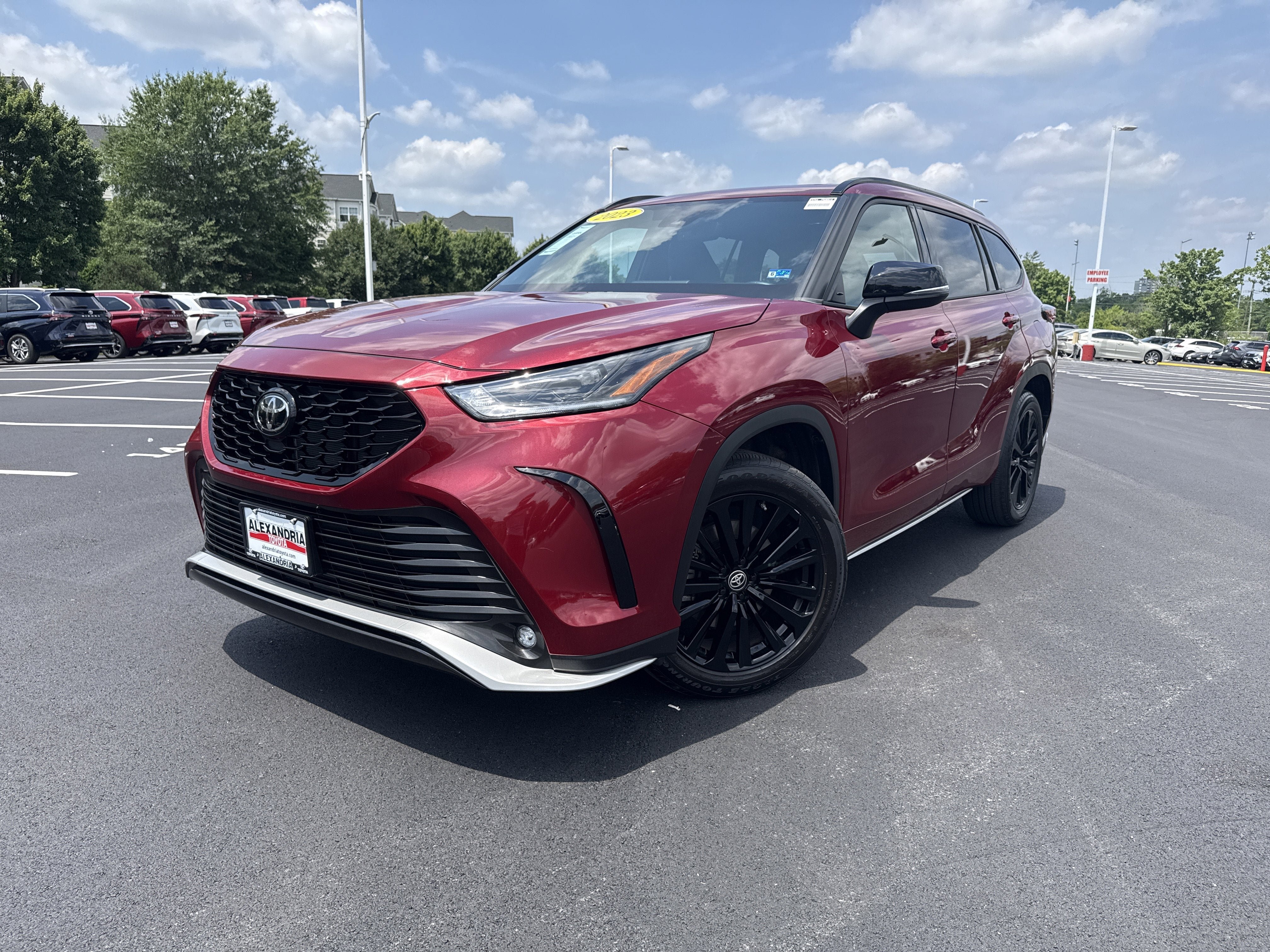 Used 2023 Toyota Highlander XSE