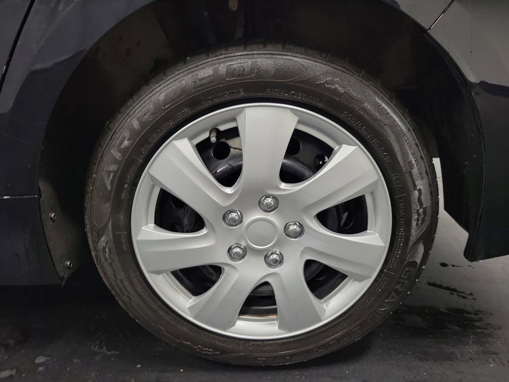 Used 2023 Toyota Corolla LE FWD image 10