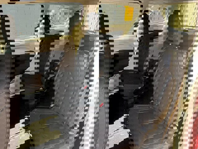 Used 2023 Chrysler Voyager LX image 10