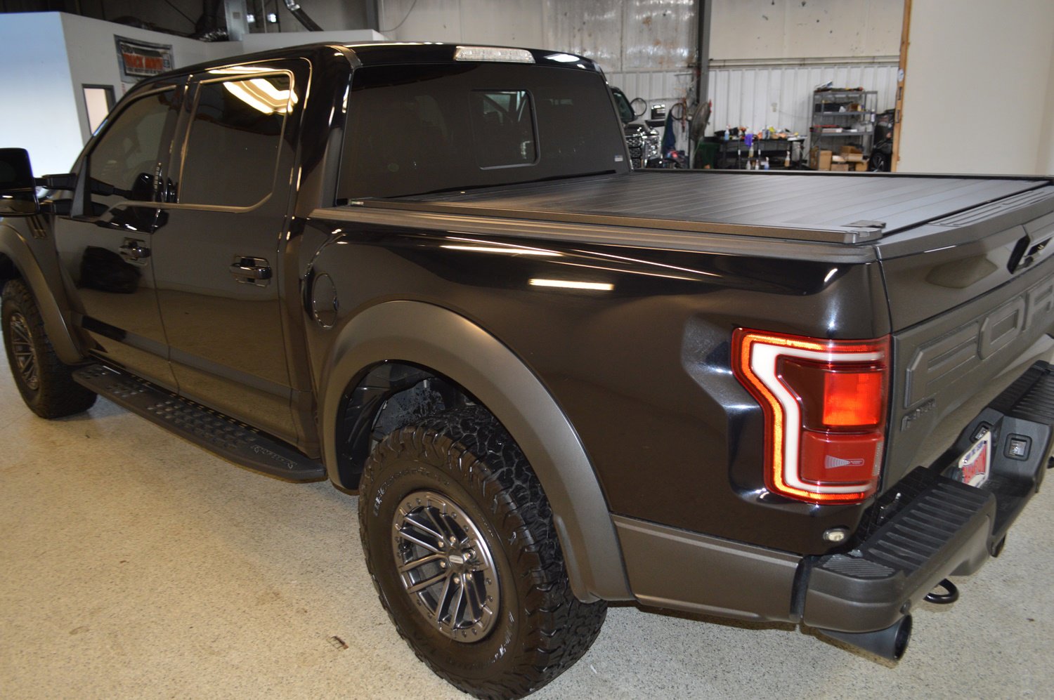 Used 2019 Ford F150 Raptor w/ Equipment Group 802A Luxury image 5