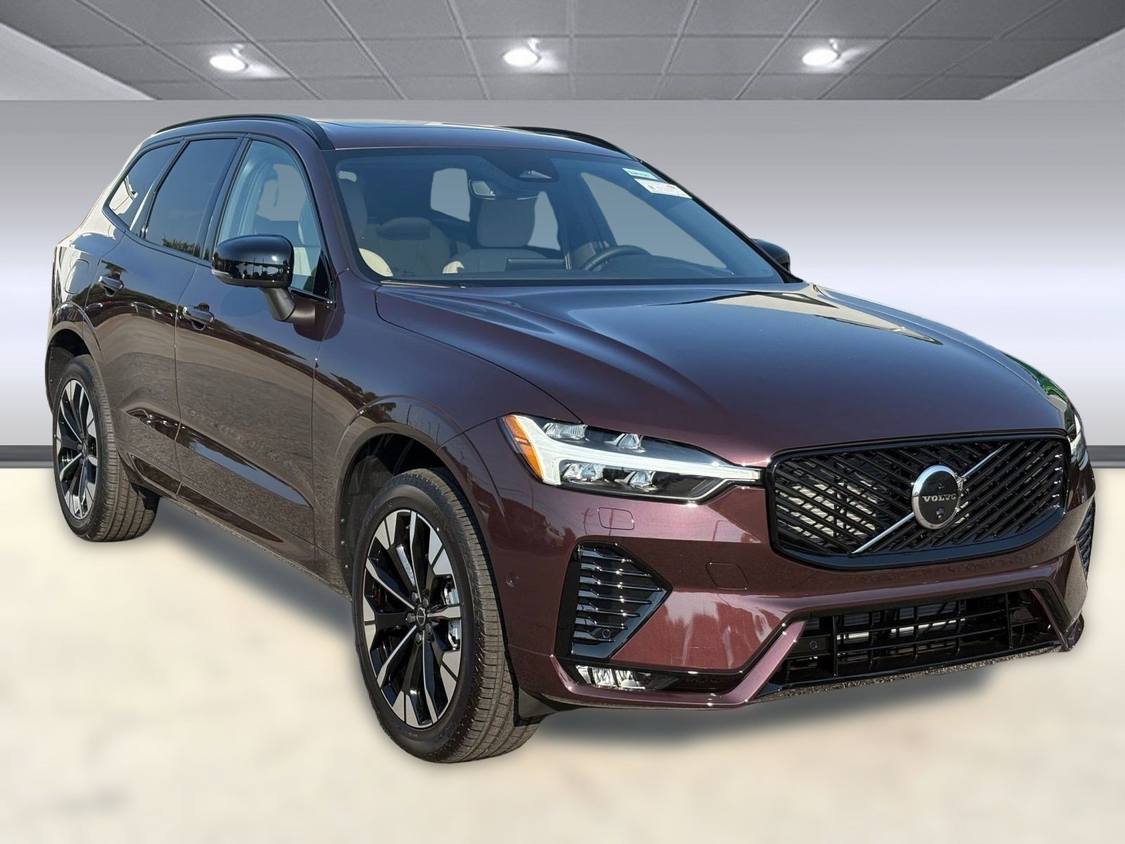 New 2026 Volvo XC60 B5 Plus w/ Climate Package image 7