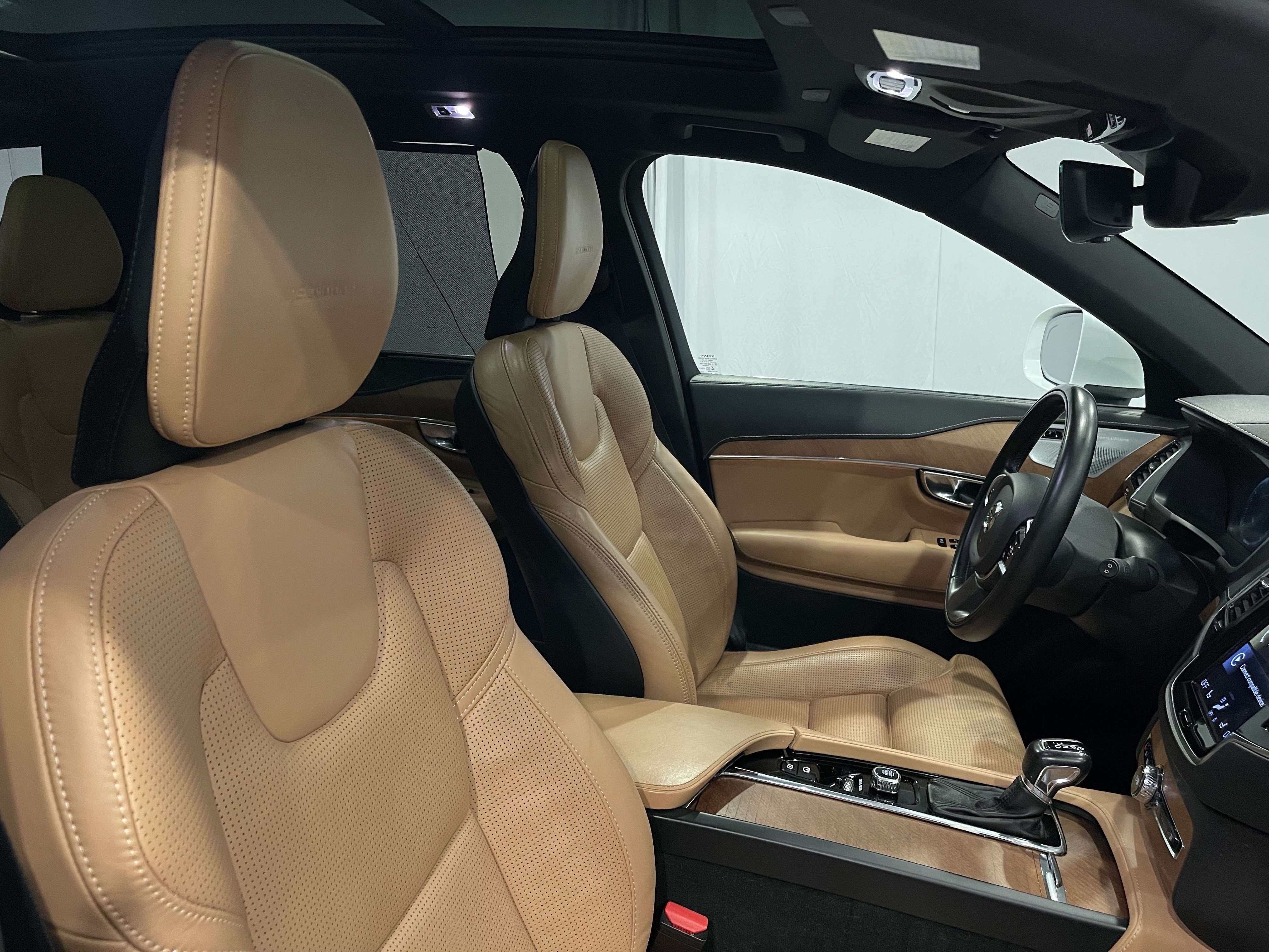 Used 2019 Volvo XC90 T6 Inscription w/ Advanced Package AWD/4WD image 15