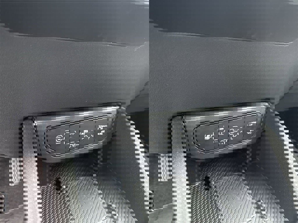 New 2025 Kia K4 EX image 29