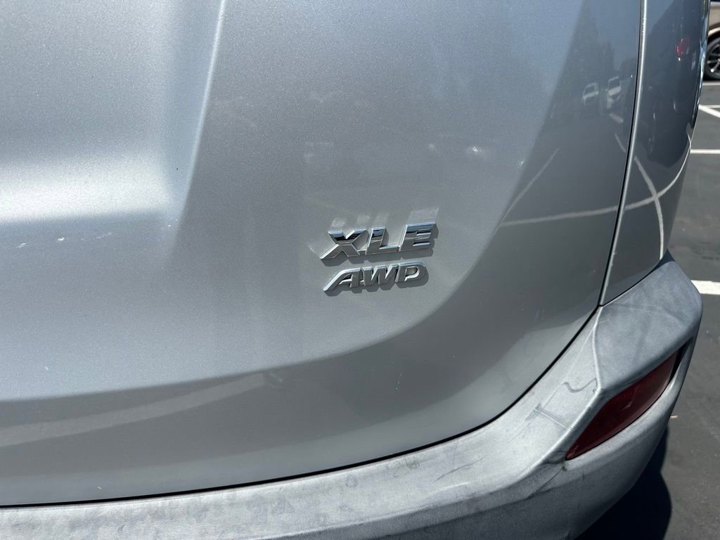 Used 2013 Toyota RAV4 XLE image 4