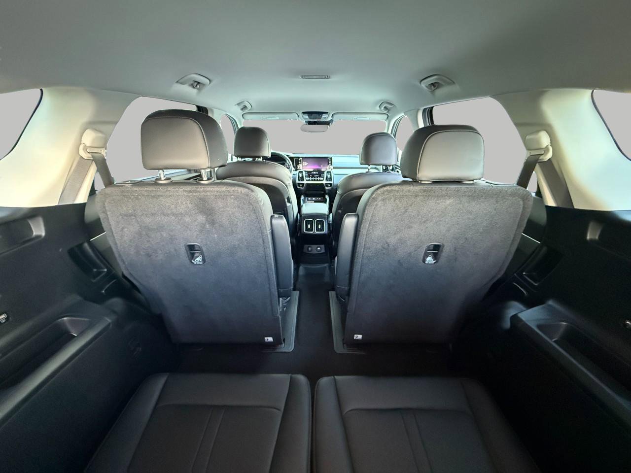 Used 2024 Kia Sorento EX image 28