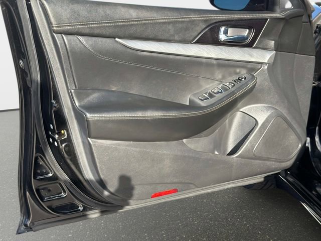 Used 2018 Nissan Maxima 3.5 SL image 16
