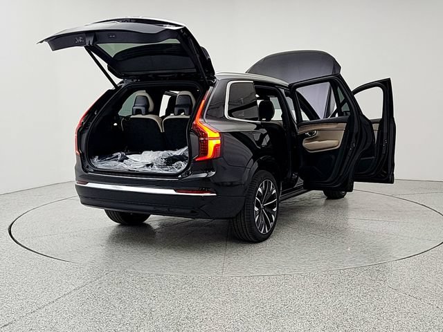New 2026 Volvo XC90 T8 Plus w/ Protection Package Premier AWD/4WD image 11